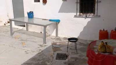 Chalet on Calle de la Libertad photo 6