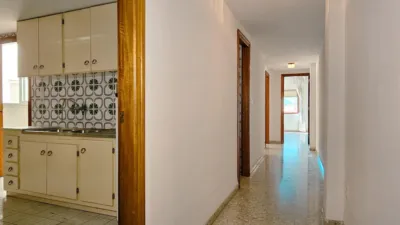 Apartment on Carrer de la Ciutat de Laval photo 27
