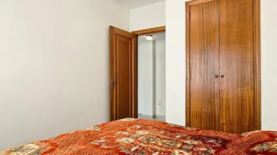 Apartment on Carrer de la Ciutat de Laval photo 44