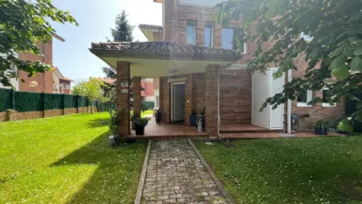 Semi-detached house in Bezana photo 2