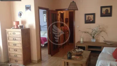 Apartment on Fernando III 'El Santo' Street photo 2