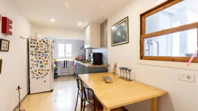 Apartment on Carrer de Gabriel Carbonell photo 9