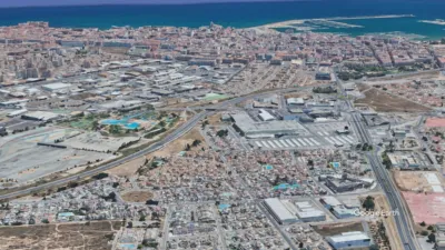 Casa – Torrevieja, Urbanización El Chaparral - Vista 2