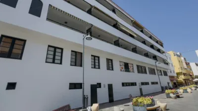 Apartment on Juan XXIII Street, 29 photo 3