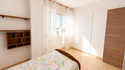 Apartment on Cronista Vte Martinez Mor Street photo 29