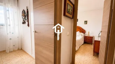 Apartment on Cronista Vte Martinez Mor Street photo 26