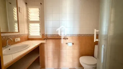 Apartment on Calle del Pintor Pedro Camacho photo 29