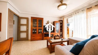 Apartment on Cronista Vte Martinez Mor Street photo 9