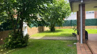 Semi-detached house in Bezana photo 47