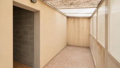 Ground floor flat on Carrer de Mazagán photo 26