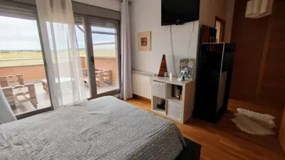 Townhouse on Calle Sabinares Del Arlanza photo 23