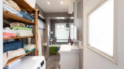 Apartment on Carrer de Gabriel Carbonell photo 23