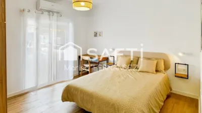 Apartment in Centre photo 2