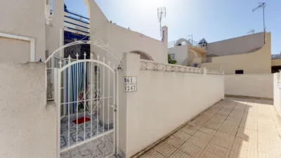 Casa – Torrevieja, Urbanización El Chaparral - Más