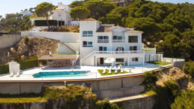 Chalet on Carrer del Riu Muga photo 58