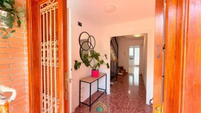 Terraced house on Carrer de Catarroja photo 14