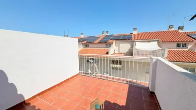 Terraced house on Carrer de Catarroja photo 95