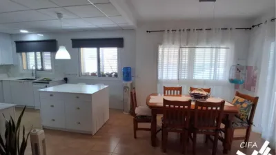 Chalet on Carrer del Llorer photo 9