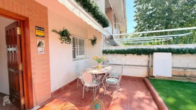 Terraced house on Carrer de Catarroja photo 5