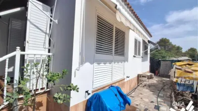 Chalet on Carrer del Llorer photo 3