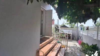Chalet on Carrer del Llorer photo 4