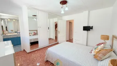 Terraced house on Carrer de Catarroja photo 55