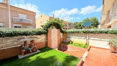 Terraced house on Carrer de Catarroja photo 11