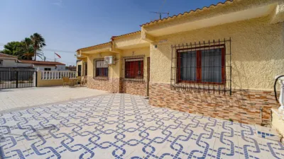 Casa – Torrevieja, Urbanización Jardín del Mar XIII, Urbanización El Chaparral - Vista 3
