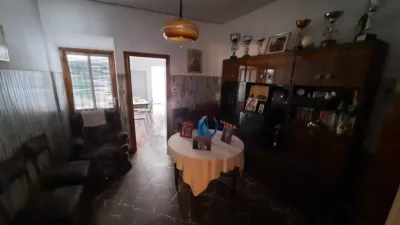 House in the Centre photo 13