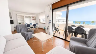 Apartment on Carrer de Lleida photo 2