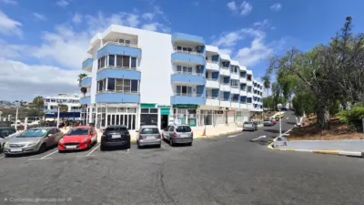 Apartment on Avenida de José Miguel Galván Bello photo 32
