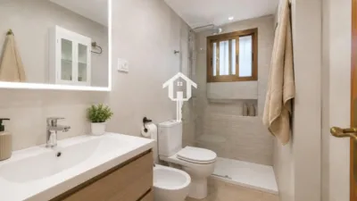 Flat on Calle de San Mateo photo 22