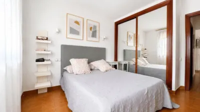Apartment on Carrer de Lleida photo 15