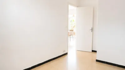 Apartment on Carrer de Pins photo 10