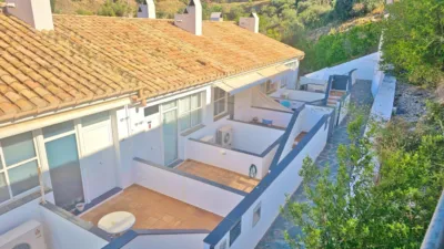 Duplex on Carrer de Teresa Miramont photo 3