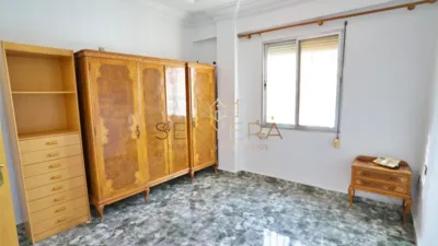 Flat in Patraix photo 5