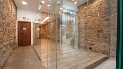 Local comercial en alquiler en Calle del Riego de Agua, 34 - Més