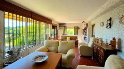 Chalet on Avenida de los Lagos photo 2