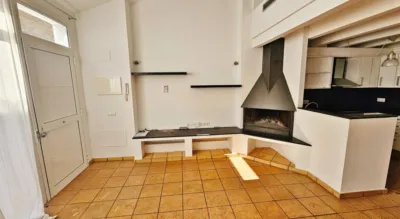 Duplex on Carrer de Teresa Miramont photo 8