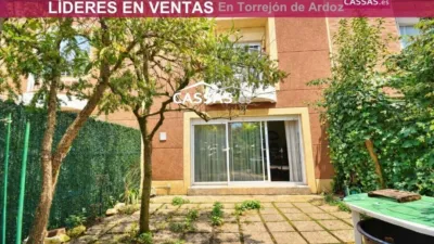 Terraced house on Calle de Rosa Chacel photo 19