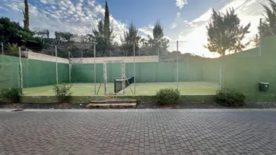 Townhouse on Avenida Valle del Sol photo 9