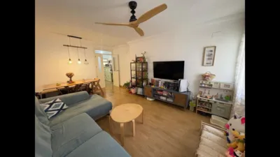 Apartment on Doctor Ramón Cruz Auñón Street photo 9