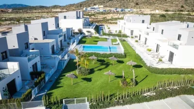 Townhouse in Altaona Golf And Country Village photo 65