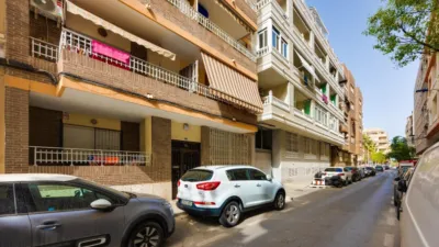 Apartment on Calle de Ramón Gallud, 227 photo 26