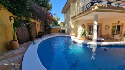 Chalet in Albir photo 2