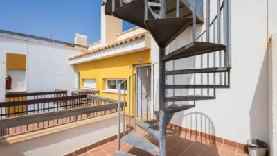 Penthouse on Avenida de la Alhambra photo 23