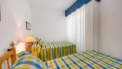 Apartment on Calle de Ramón Gallud, 227 photo 17