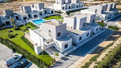 Townhouse in Altaona Golf And Country Village photo 60