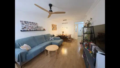 Apartment on Doctor Ramón Cruz Auñón Street photo 5