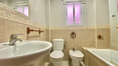 Apartment on Calle de González Camoyano photo 9